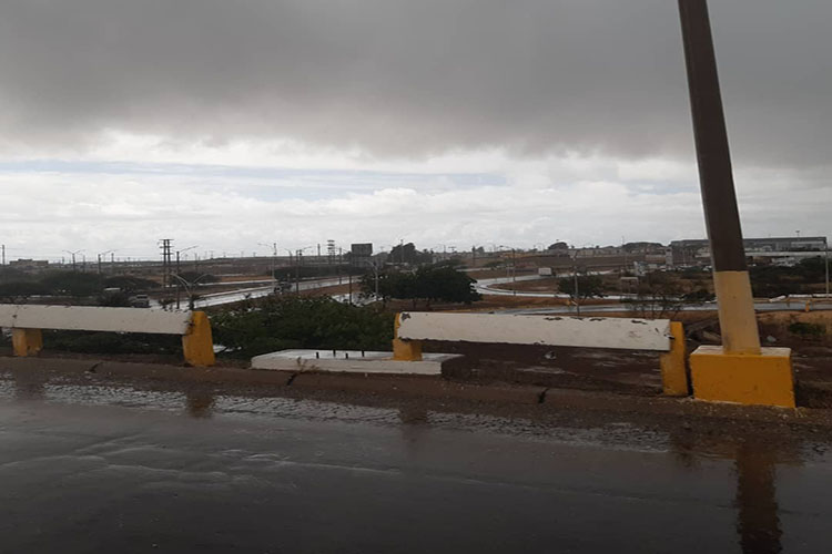 FOTOS| Así sorprendió la lluvia a Punto Fijo