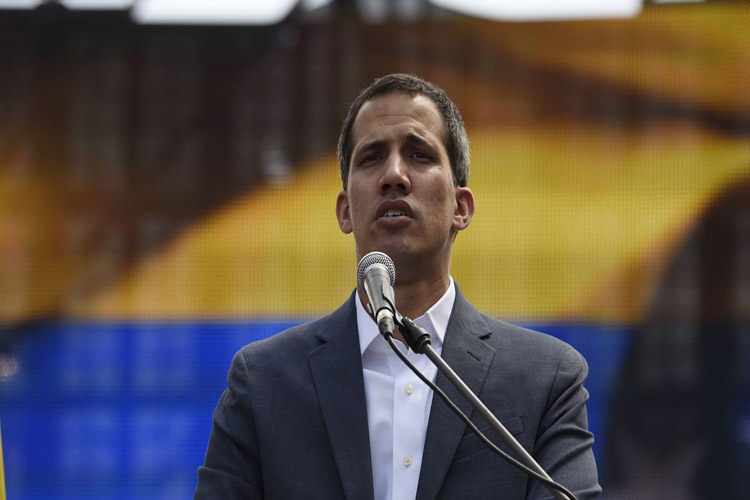 Guaidó en cabildo: Vamos a abrir las puertas de la Asamblea y pronto de Miraflores