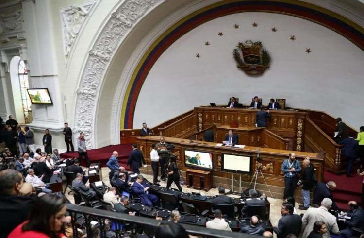 Tania Díaz: Diputados de la AN deben estar presente en sesión para consensuar en los debates del Parlamento