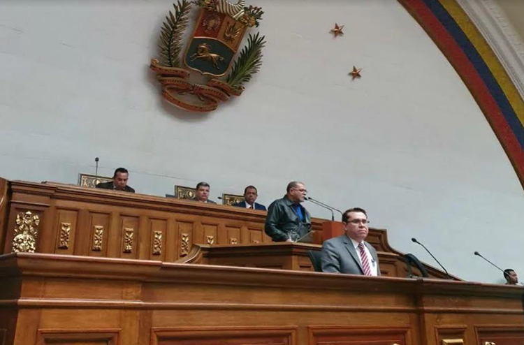 Luis Parra  declara omisión legislativa para que el TSJ designe los rectores del CNE