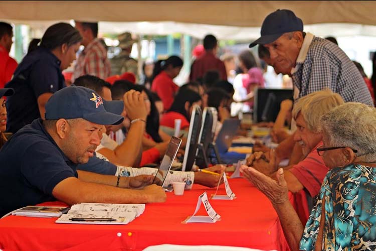 En Zamora: Más de 270 actores económicos fueron atendidos durante el Gobierno de Calle