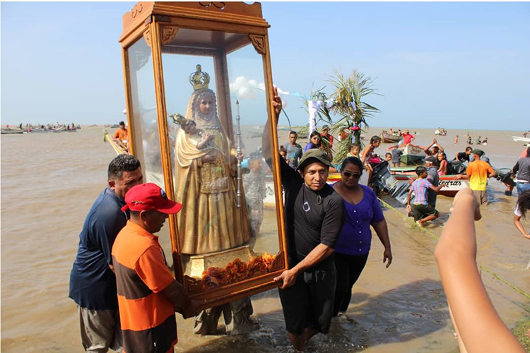 Fotos: Así celebraron los puntacardonenses el paseo de la Virgen de la Candelaria