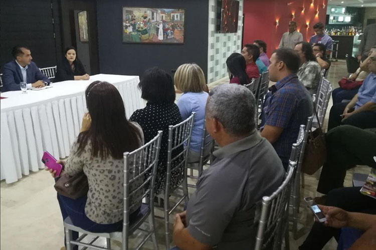 Presidente de Hidrofalcón se reúne con prestadores de servicios turísticos