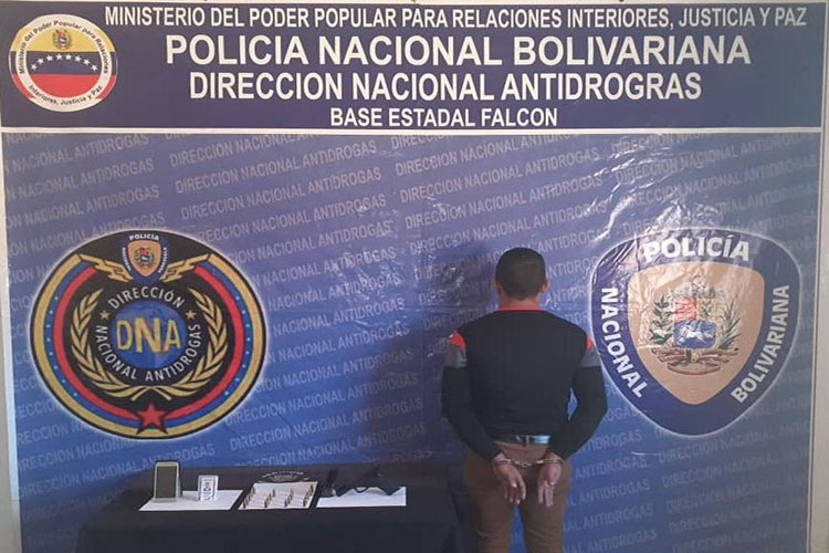 PNB incauta pistola a falso supervisor acreditado por la Secretaría de Seguridad