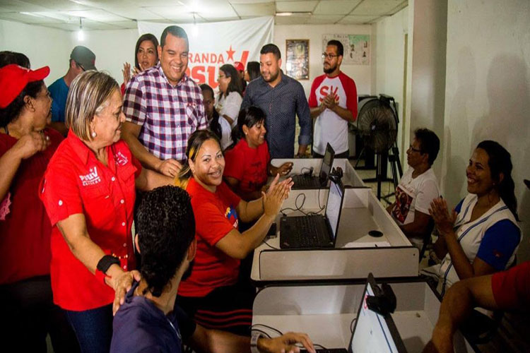 Clark y Requena acompañan activación y carnetización del PSUV en Falcón