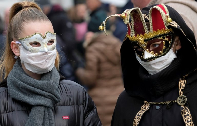 Suspenden el Carnaval de Venecia para contener al coronavirus