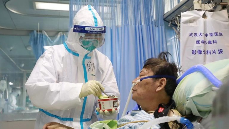 China registra cero transmisiones internas de coronavirus fuera de Hubei