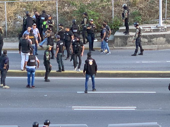 Enfrentamiento armado en Prados del Este «Caracas» mantiene en suspenso a  vecinos de Baruta