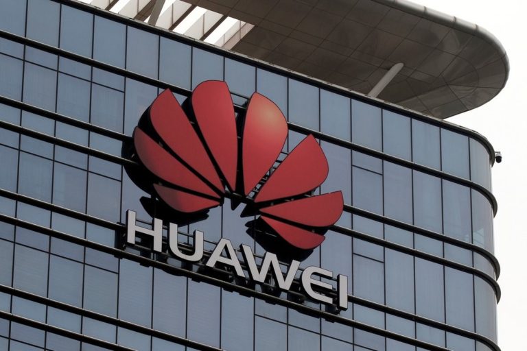 Huawei califica como «arbitraria» decisión EEUU que afecta a sus chips