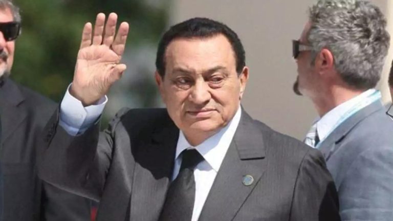Muere el exdictador egipcio Hosni Mubarak