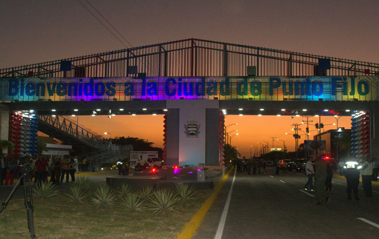 Inaugurado portal de entrada de la ciudad de Punto Fijo