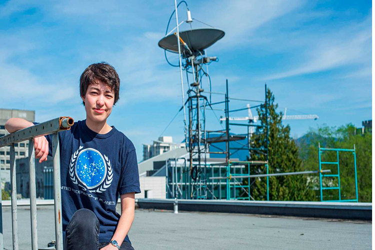 Estudiante descubre 17 planetas antes de  graduarse de la universidad  