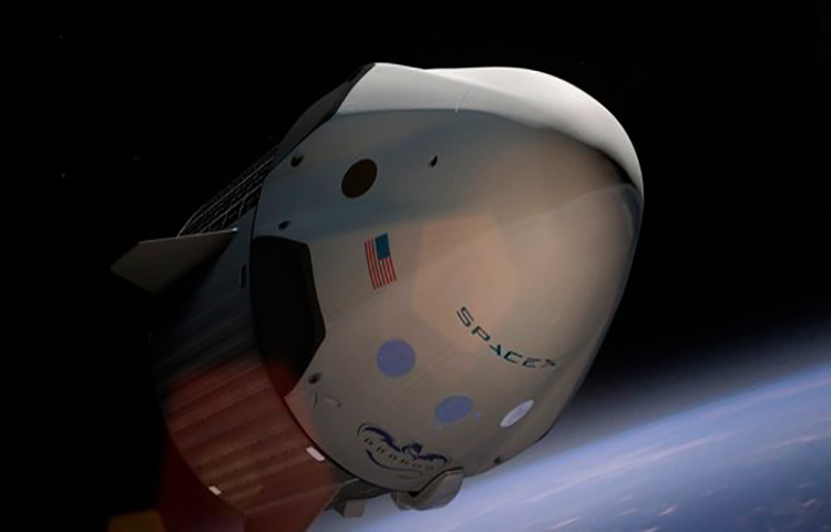 SpaceX enviará turistas al espacio el próximo año