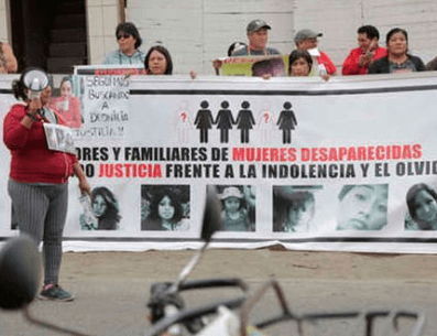 Cinco mujeres desaparecen cada día en Perú y nadie las busca, denuncian activistas y familiares
