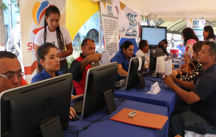 Más de 500 atenciones diarias durante  jornada de MinComercio en Falcón