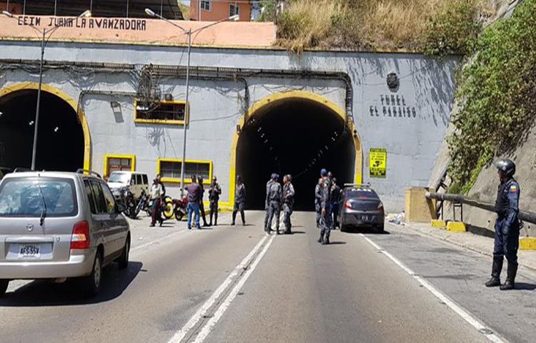 Cuatro muertos dejó enfrentamiento entre la PNB y delincuentes en túnel de El Paraíso