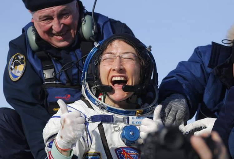 Astronauta de la NASA duró casi un año en el espacio y asegura sentirse bien