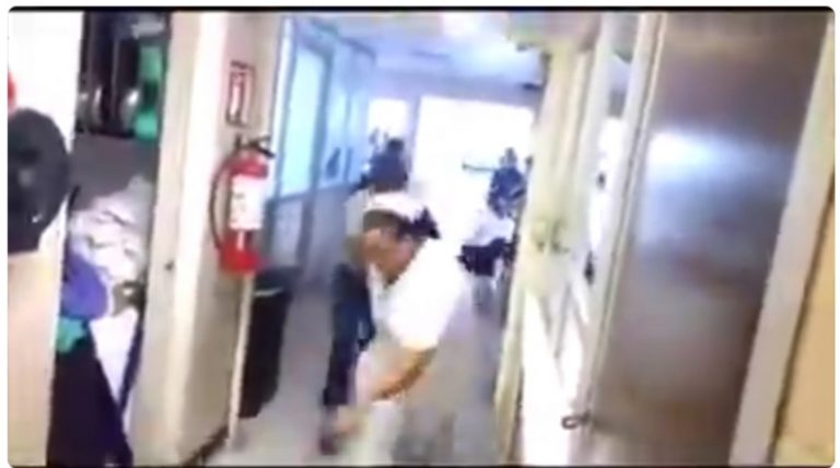 VIDEO: Comando ingresa a un hospital mexicano para matar a un paciente y se desata una balacera