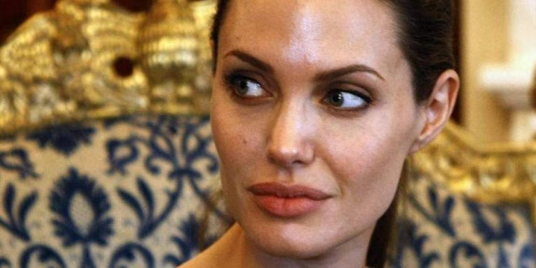 Angelina Jolie confiesa un duro momento que pasa con sus hijas