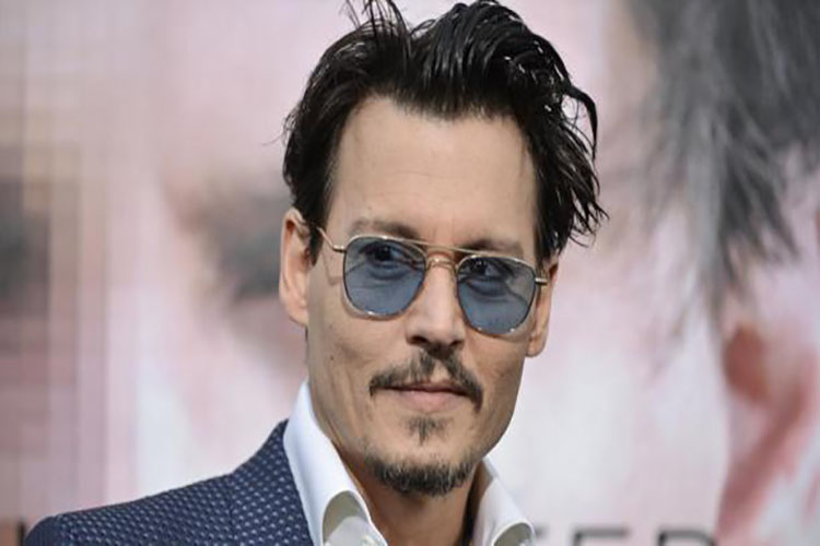Johnny Depp podría ser Guasón en la trilogía «The Batman»