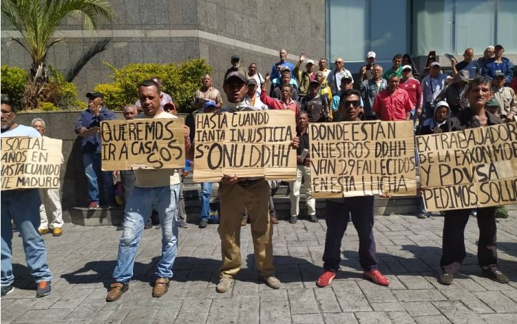 Extrabajadores petroleros protestaron frente al PNUD en Caracas