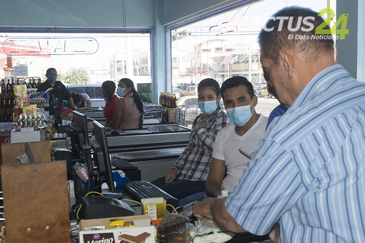 FOTOS: Comercios de la Zona Libre aplican medidas preventivas del Covid-19