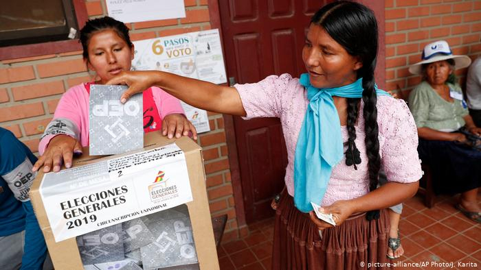 Bolivia adquiere tecnología para cambiar polémico sistema de conteo de votos