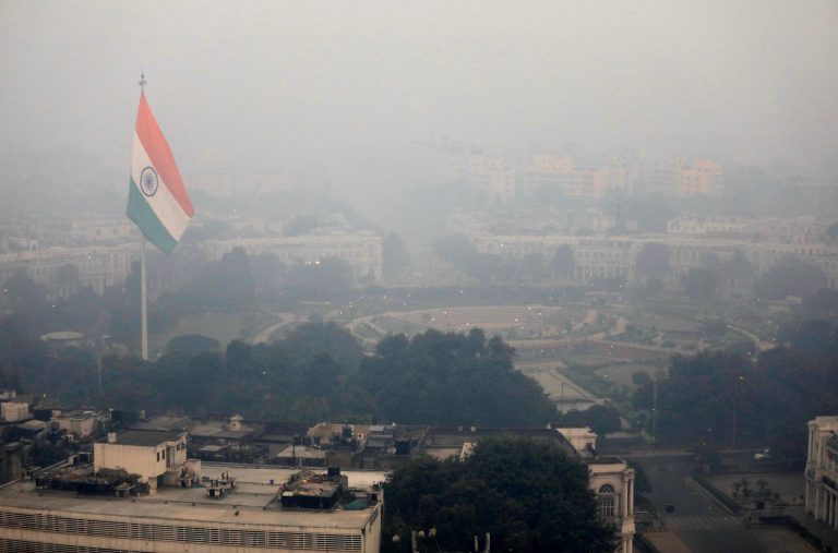 India respira mejor por cuarentena que despeja contaminación en grandes urbes