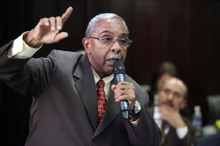 «Cifras sobre el coronavirus que está dando el régimen no son las correctas», dice Trujillo