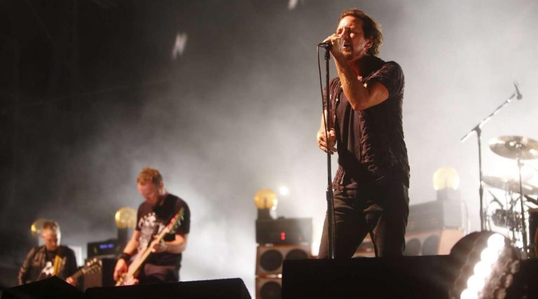 Pearl Jam pospone gira por América del Norte debido a coronavirus