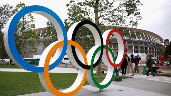 Tokio 2020 saca a niños de actos de relevo de antorcha olímpica por precaución sobre virus