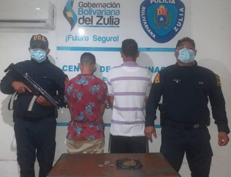 Policía detiene dos hombres por microtráfico  de drogas en el barrio Bolívar de Maracaibo