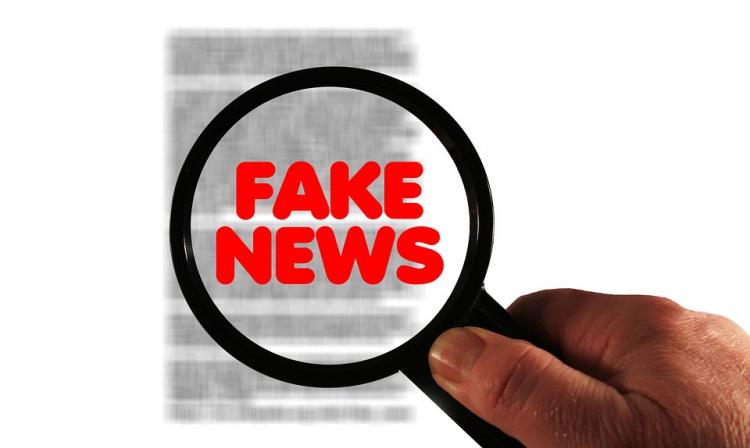 Reino Unido está pagando a influencers para combatir los fake news