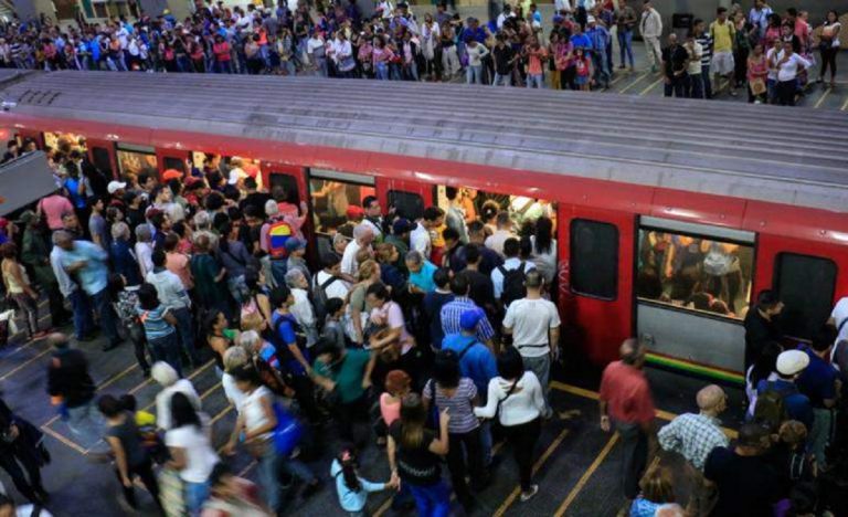 Sin tapaboca no podrán subirse al metro de Caracas