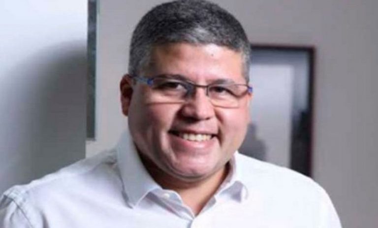 Periodistas y gremios condenan ataque de Cabello contra el Jefe de Comunicaciones de Guaidó