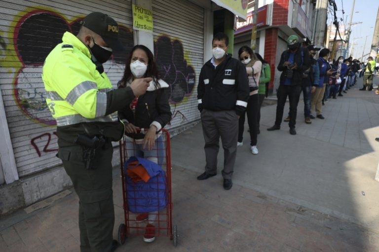 Bogotá impone nuevas resctricciones para contener el coronavirus