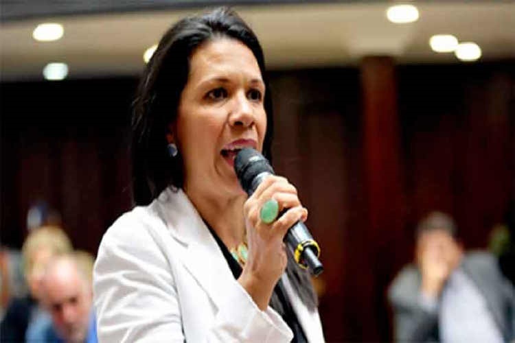 Diputada Mariela Magallanes: Traición a la patria es dejar perder las cosechas en los campos venezolanos