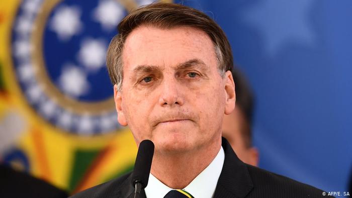 Bolsonaro echa la culpa a los gobernadores sobre fallecidos por Coronavirus en Brasil