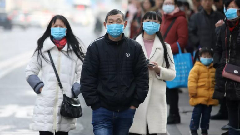 China niega que esté desinformando sobre el virus