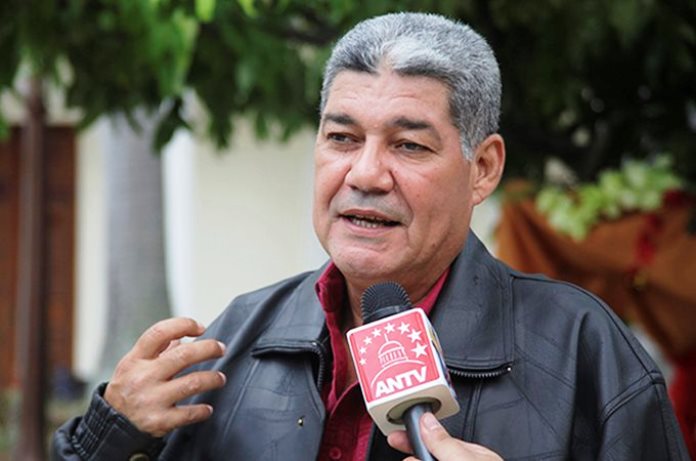 CNE proclama a Eduardo Piñate como ganador de la gobernación de Apure