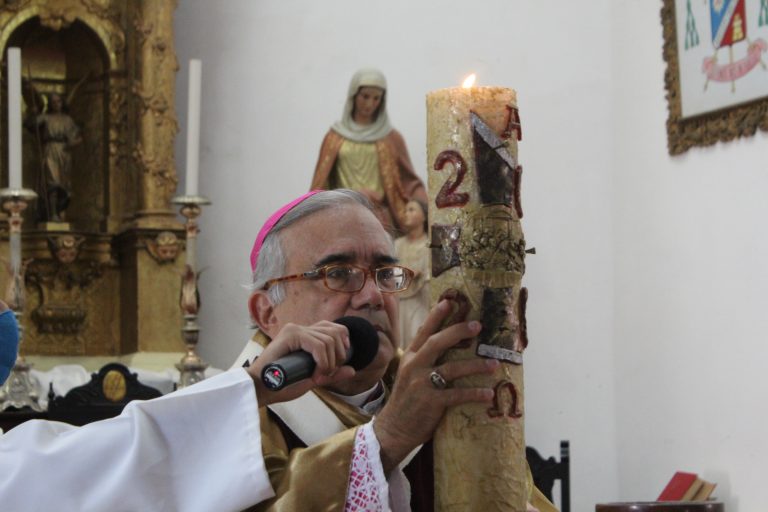 Celebrada Vigilia Pascual en la Arquidiócesis de Coro