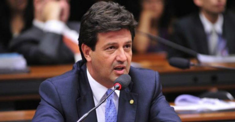 Ministro de Salud de Brasil dice que es probable que Bolsonaro lo despida