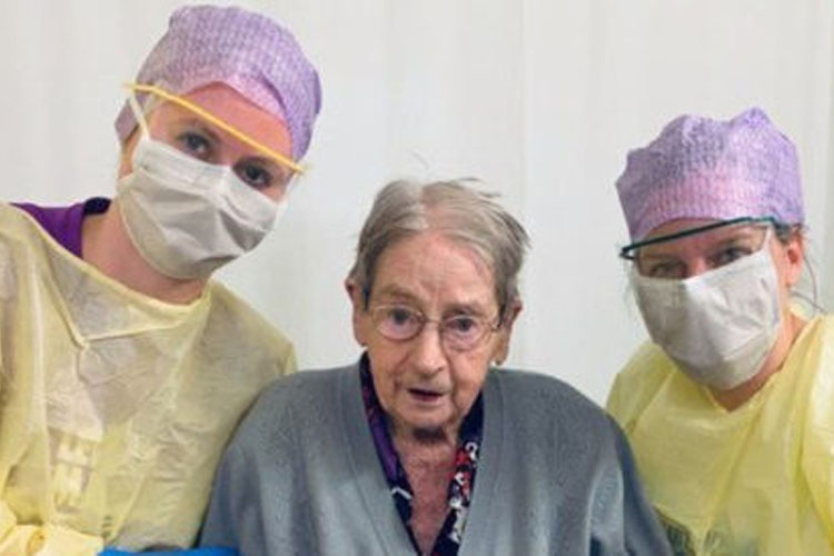 Mujer de 101 años se cura de coronavirus