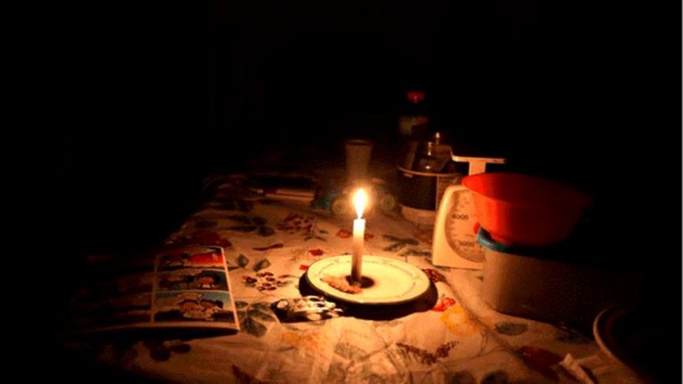 Ya van más de 12 horas sin luz en Paraguaná