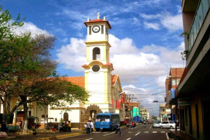 Templos se mantendrán abiertos en Paraguaná