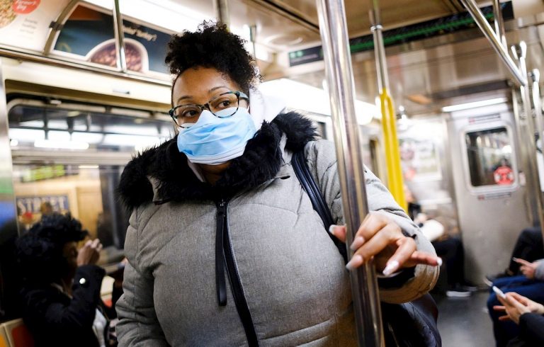 EEUU insta a la población a llevar mascarilla ante el empeoramiento de la epidemia