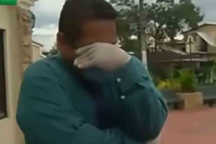 Periodista llora en vivo cubriendo tragedia por coronavirus en Ecuador