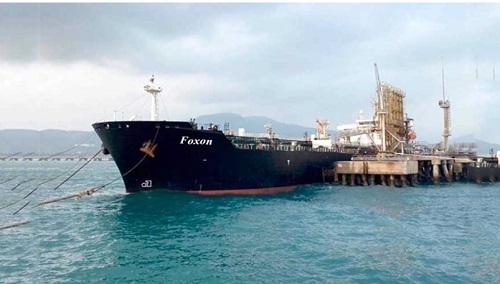 Llegó a muelle de Guaraguao cuarto buque iraní cargado con gasolina