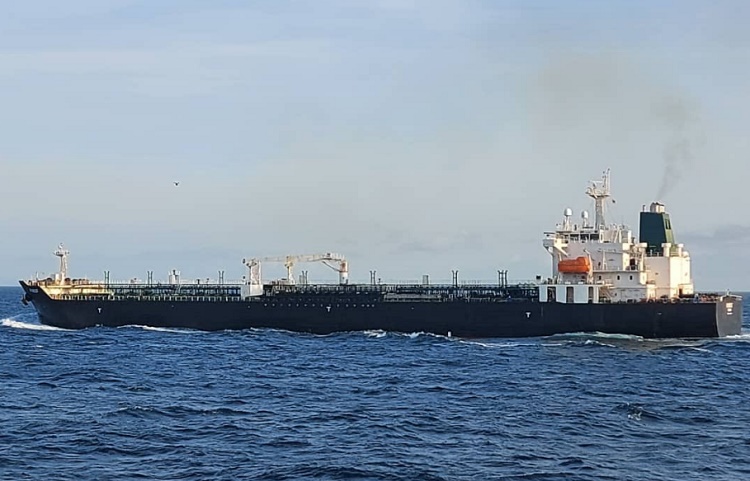 Cuarto buque iraní «Faxon» se dirige a la refinería Amuay