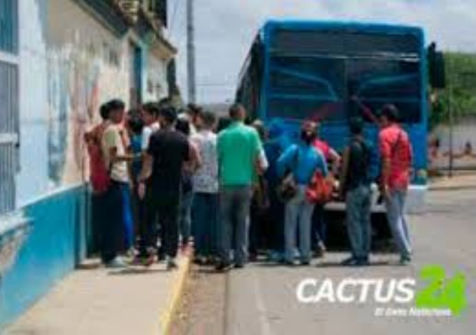 Ratifican medida de prohibición de transporte público sub-urbano en el municipio Falcón (+Comunicado)